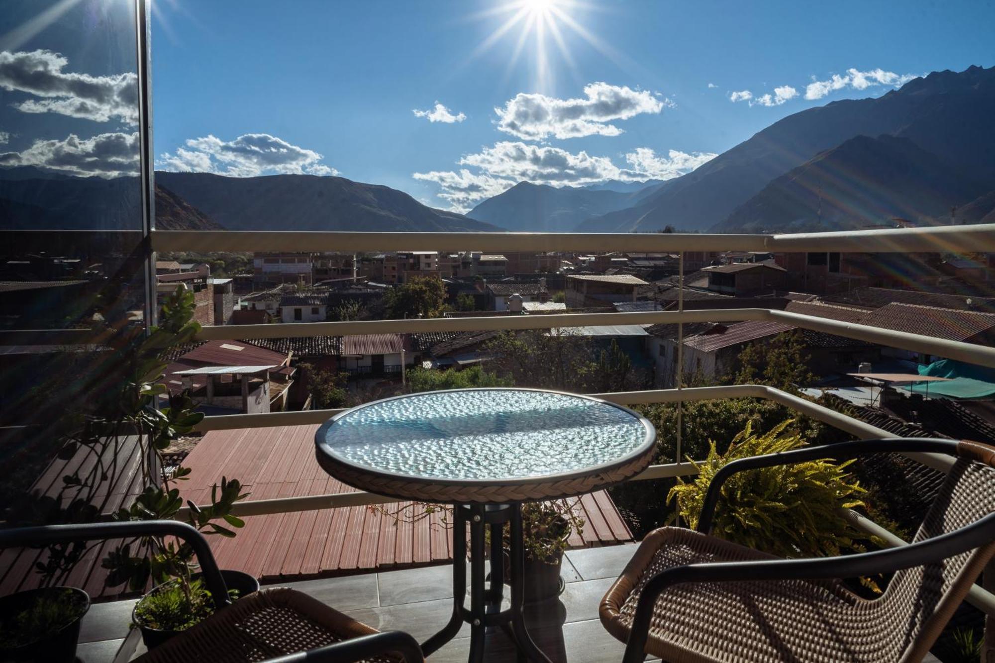 Hotel California Urubamba Exterior foto
