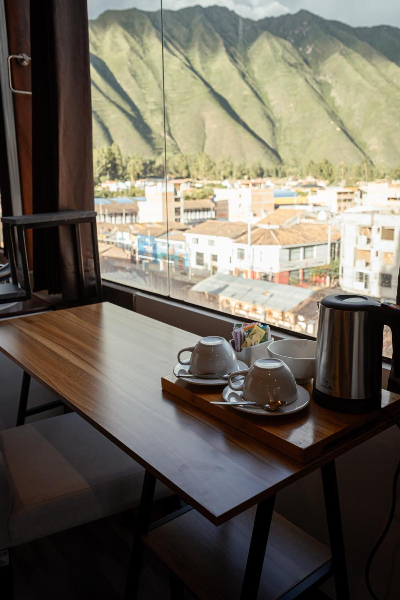 Hotel California Urubamba Exterior foto